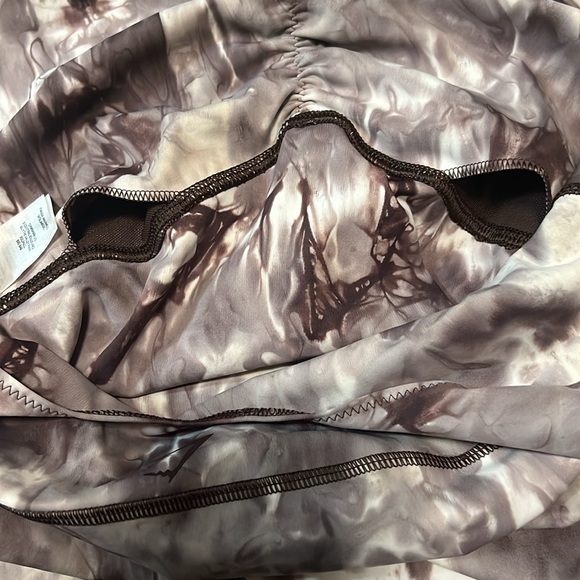 GYMSHARK ELEVATE ALL IN ONE NEW - Picture 4 of 4